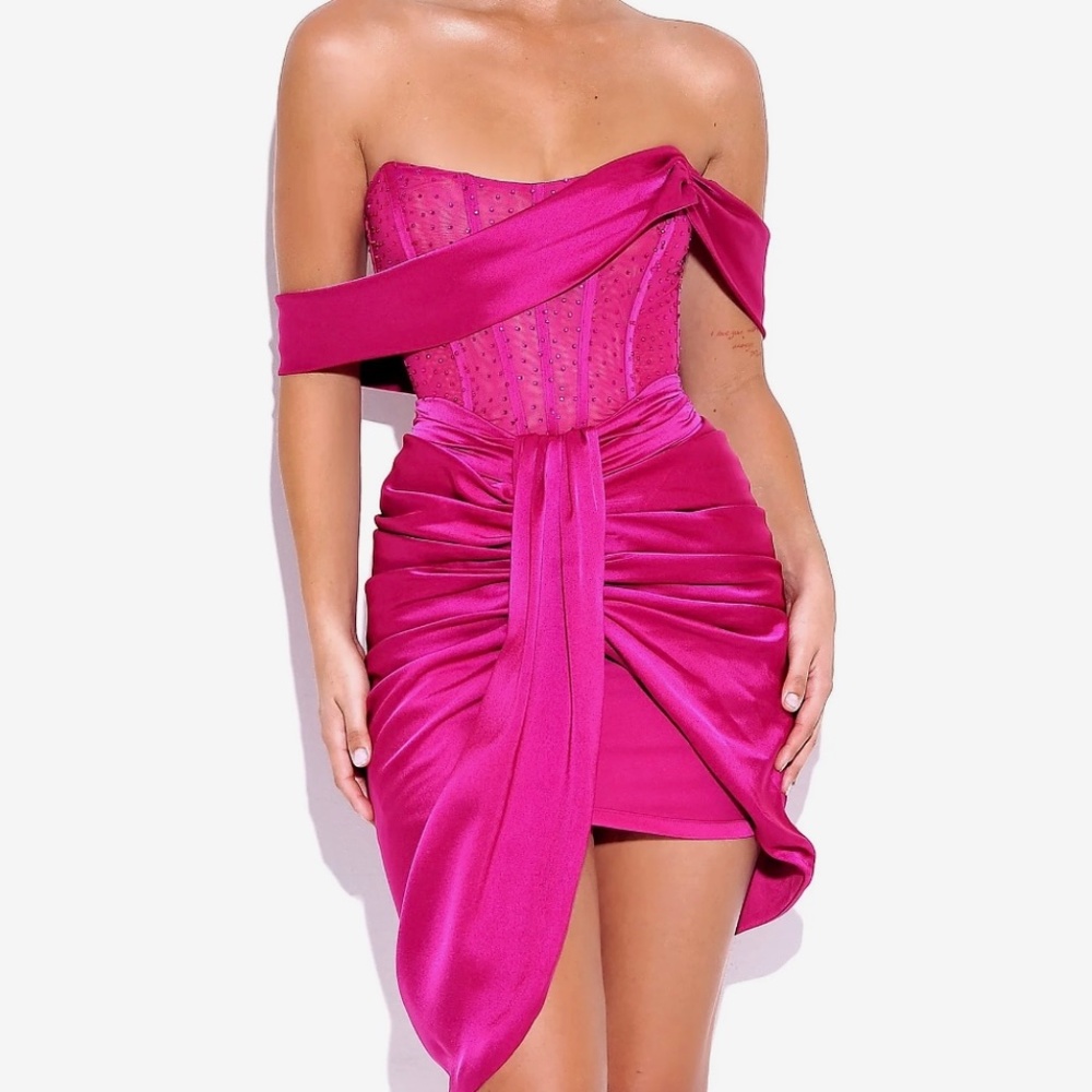 Miss Circle Dress